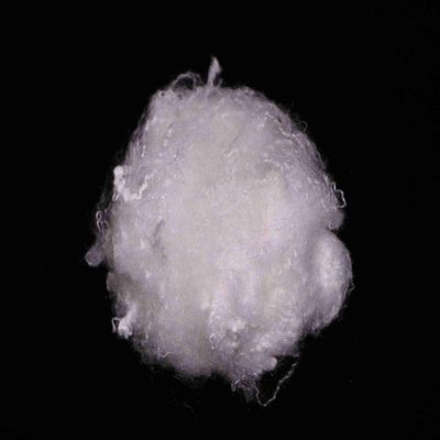 kopen Milieuvriendelijk polyester stapelvezel 51 mm gerecycled PET polyestervezel vulsel online vervaardiging