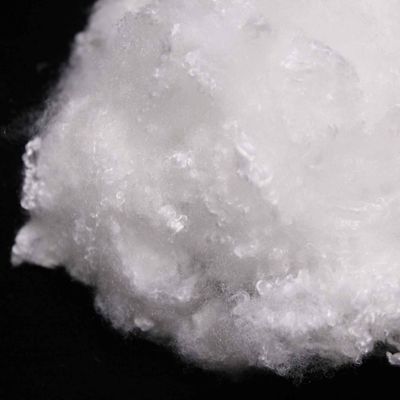 kopen Vrouwelijke polyester stapelvezels niet-geliconeerd 51 mm microfiber voor vullen online vervaardiging