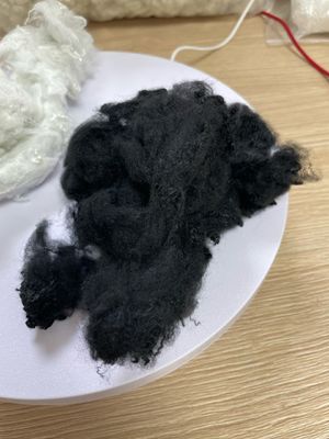Goede prijs. Polyesterstapelvezel 0,7D × 32 mm, synthetische textielvezel voor een hoge krimpbestandheid in de textielindustrie online