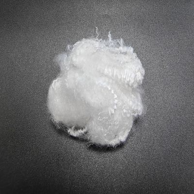 Goede prijs. Maagdelijke Polyester Staple Fiber 1.56D 51mm Wit Hoge Vlekbestendigheid online