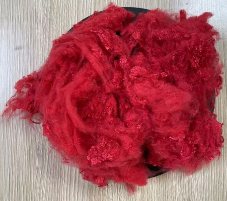 Goede prijs. Vrouwelijk polyester stapelvezel 1,56D 38mm helderrood online