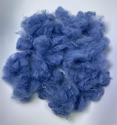 Goede prijs. 2.5D 51mm Blauwe Gerecyclede Polyester Staple Fiber Lichtgewicht en UV-beschermd online