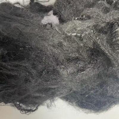 Kwaliteit Zwarte 3D*65mm polypropyleen stapelvezel met zuur- en alkalisch corrosiebestendigheid en waterdichte slijtvastheid fabriek