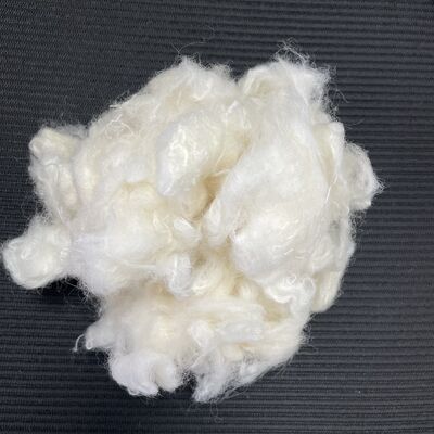 Kwaliteit Premium 6D*51mm lyocell 70J vezels, zachte huidvriendelijke natuurlijke cellulose textiel grondstof voor het maken van kledingbedden fabriek